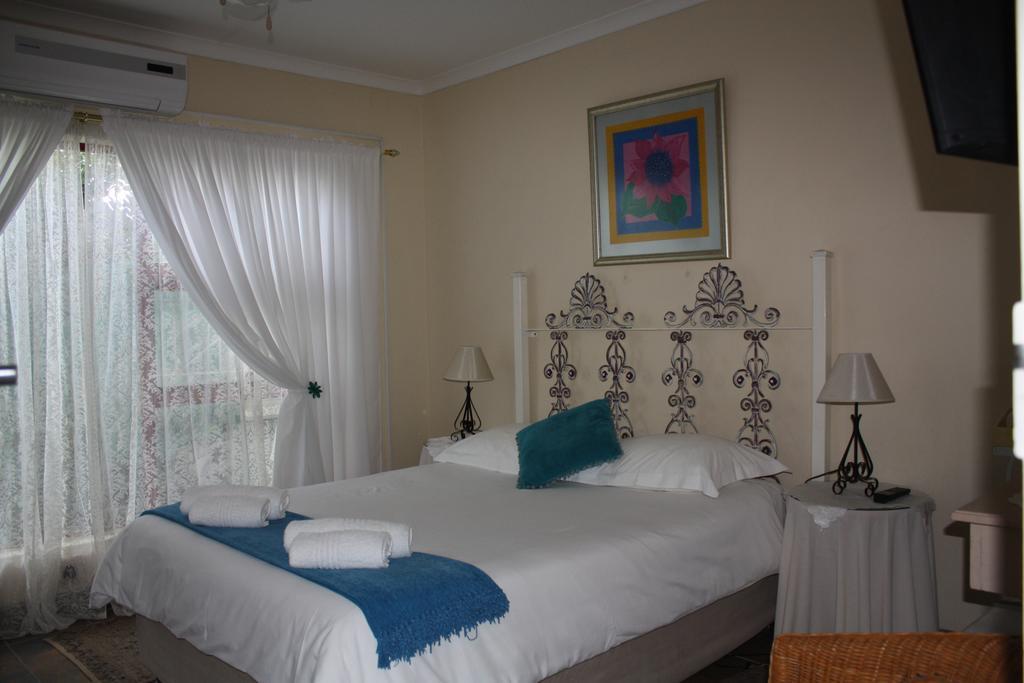 Sir Lambert'S Guesthouse Lambertʼs Bay Esterno foto