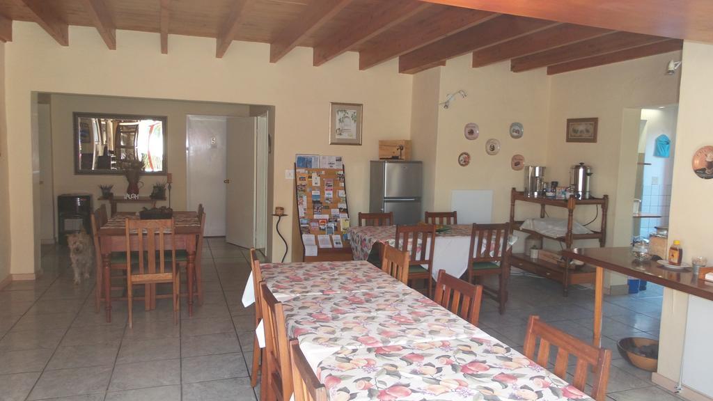 Sir Lambert'S Guesthouse Lambertʼs Bay Esterno foto